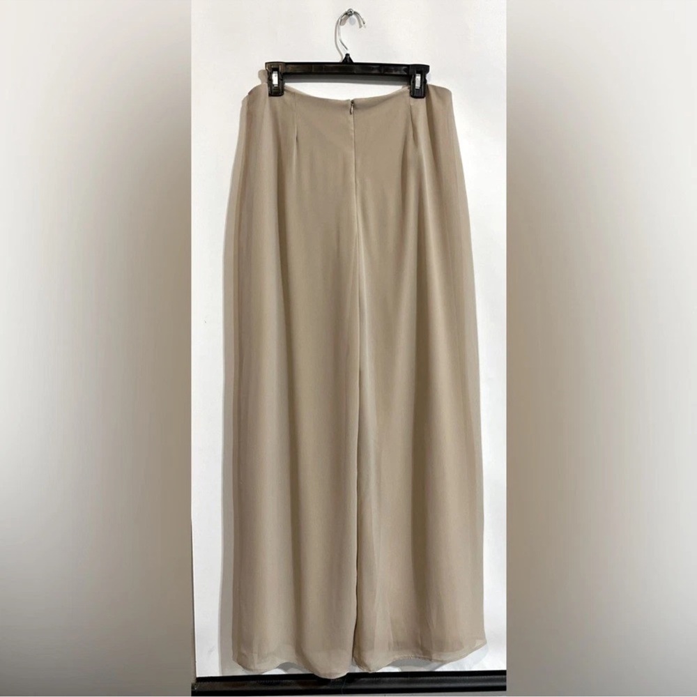 Frank Lyman Design Cream Trousers
